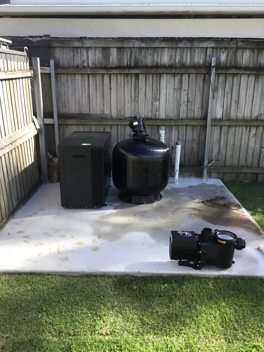 Pool pump and heat pump with a new dedicated power supply, Holland Park electrician job